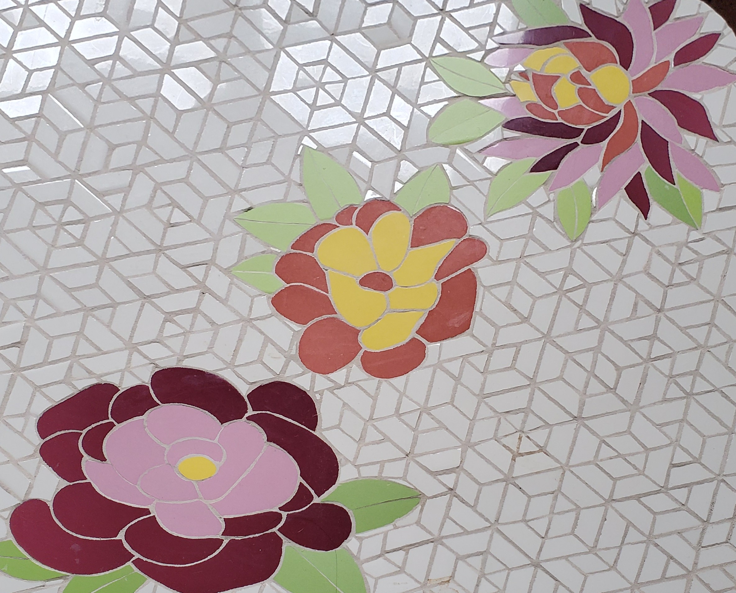 Mosaïque- Pivoines en faïences