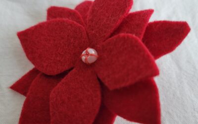 Hortensia en broche de feutrine