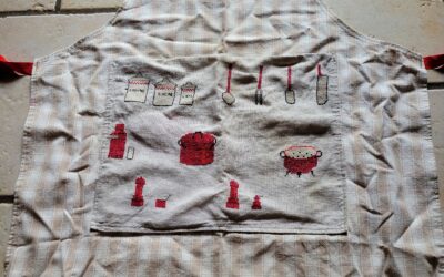 Points de croix sur tablier de cuisine