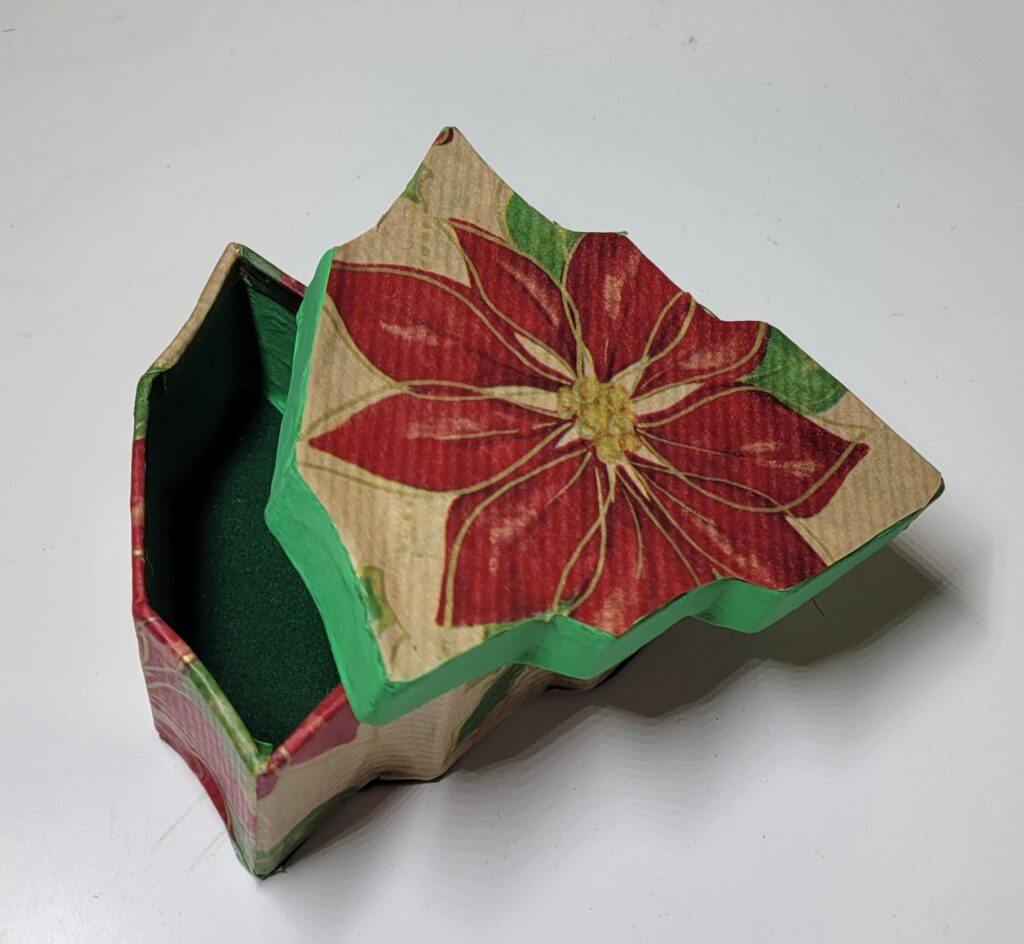 Cartonnage- Boite sapin