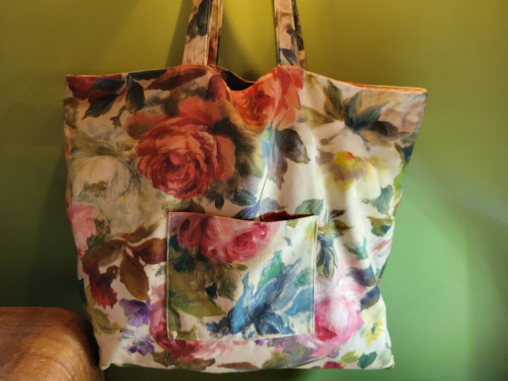 Couture- Sac fleuri de roses