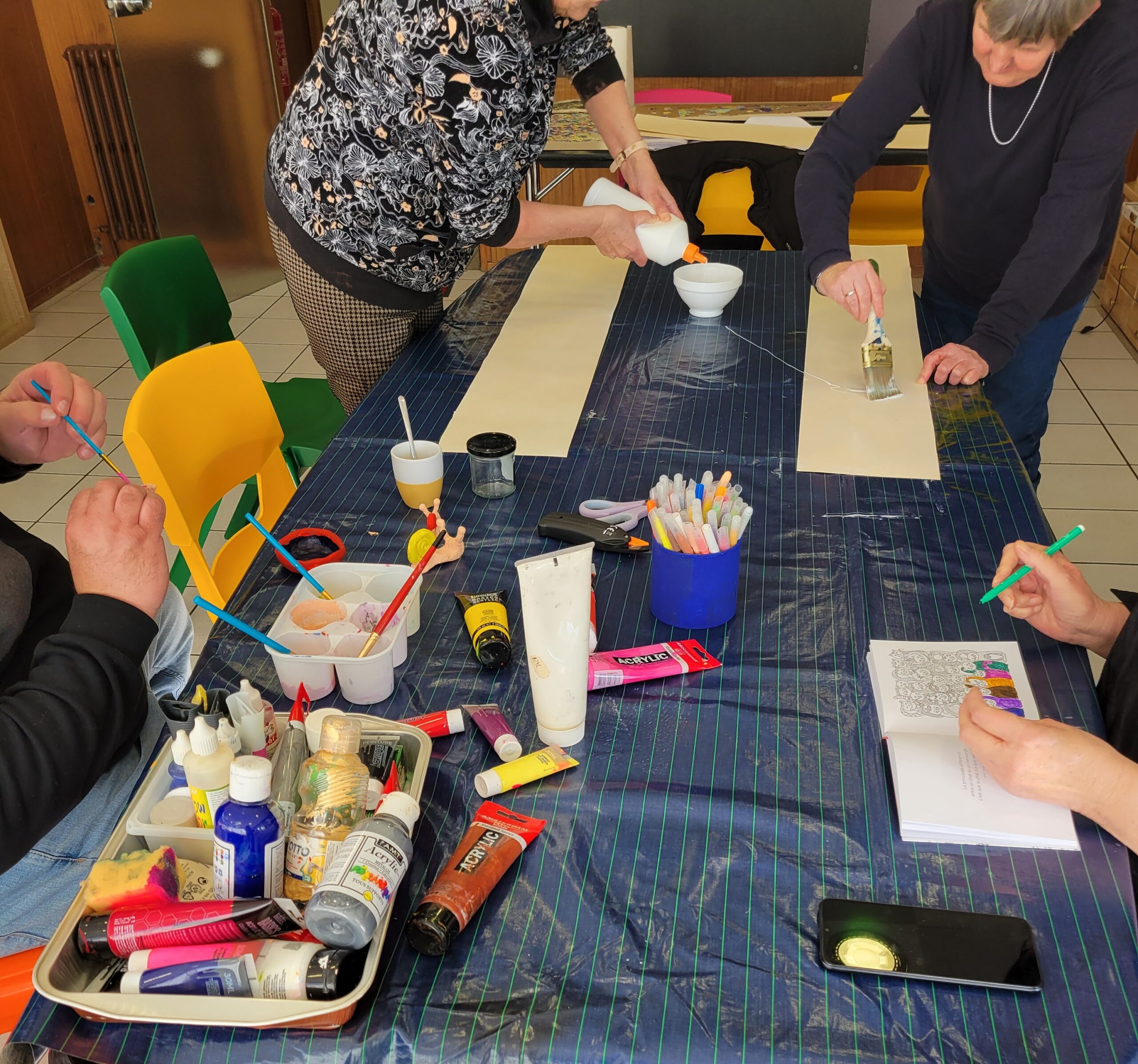 Collectif Atout club- Frise fil de fer