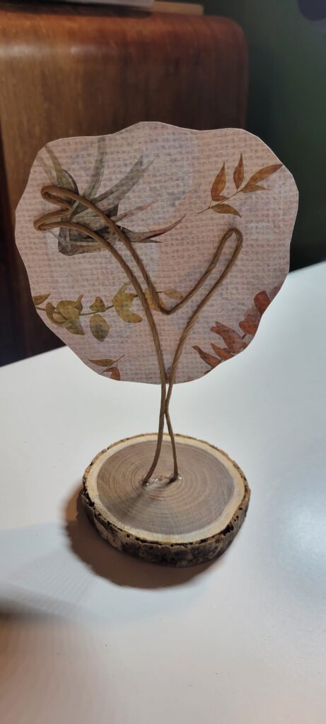 Fil de fer- arbre d'automne